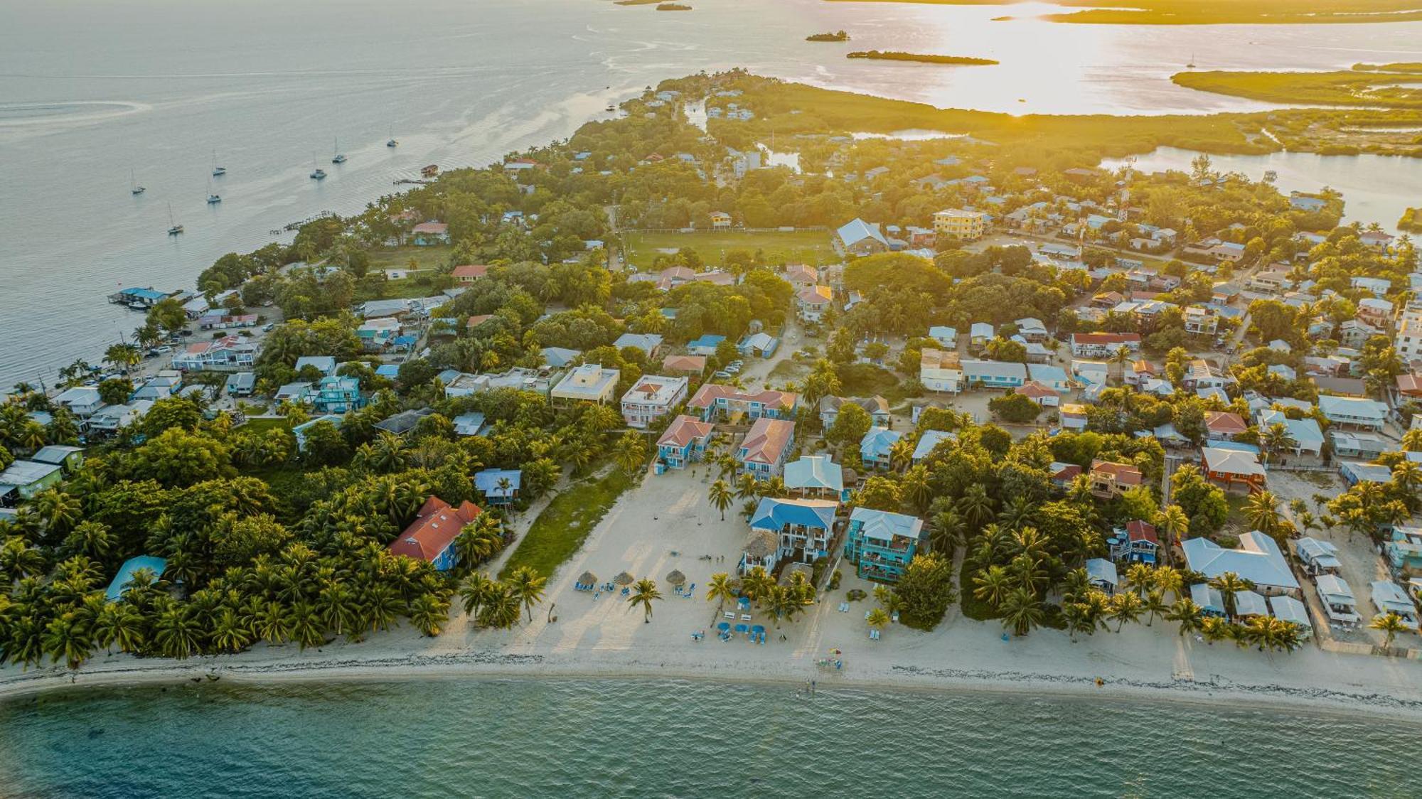 Ocean Breeze Placencia Exterior foto